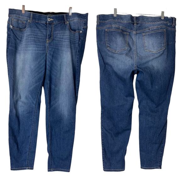 Torrid Bombshell Skinny Jeans Hi Rise Ankle Medium Blue Wash Size 24R Plus - Picture 11 of 12